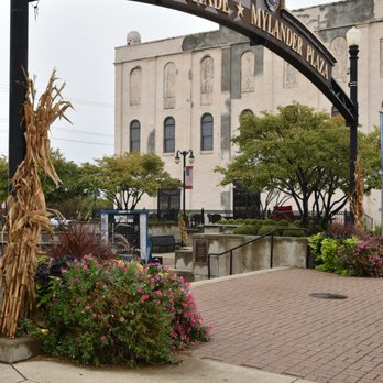 Schade-Mylander Plaza - Landmarks & Historical Buildings Near Me Schade-Mylander Plaza - Landmarks & Historical Buildings Near Me