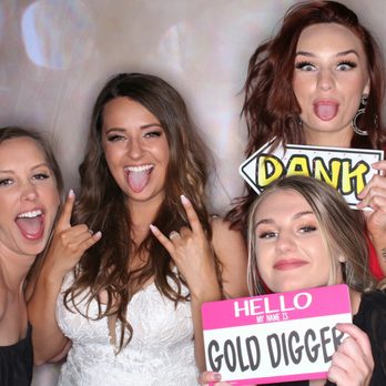 Photoplay Photo Booth - Photo Booth Rentals Near Me Photoplay Photo Booth - Photo Booth Rentals Near Me