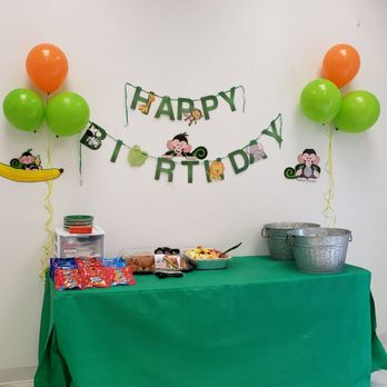 Majestkids Playland - Food and drink table. - Indoor Playcenter Near Me - Sugar Land, Texas