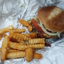 Jack's Family Restaurant - Big Bacon Burger & Fries