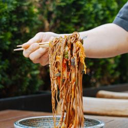 Chilled soba noodles & kimchi