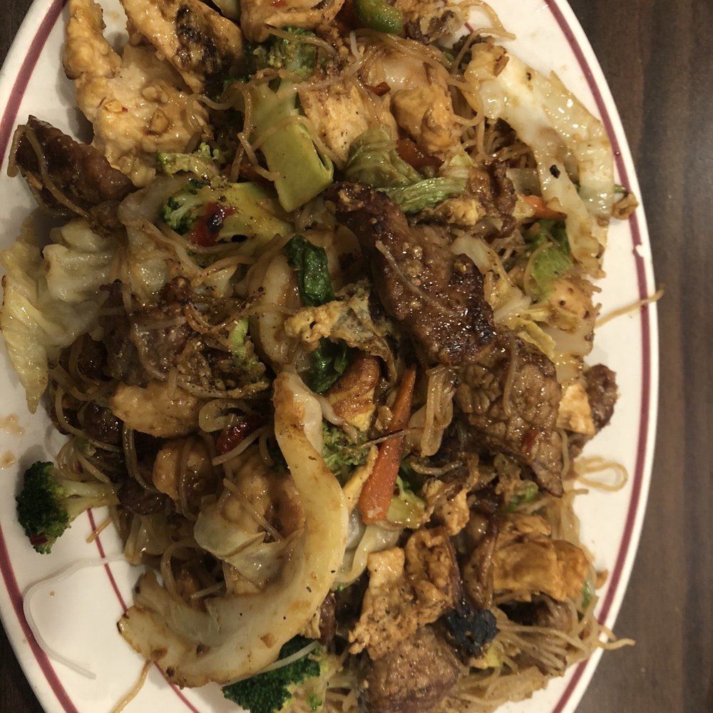 Asian Wok - Rice Noodle - Combination (spicy) - Pan Asian Near Me - Wichita, Kansas