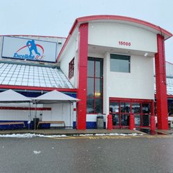 Excellent Ice - Front entrance