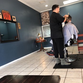 PennyJules Barber Shop - Barbers Near Me - Burbank, California