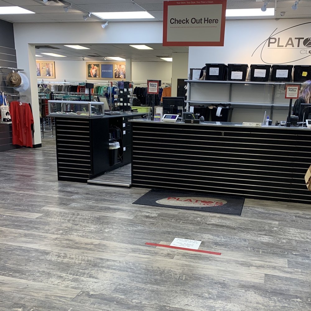 Plato's Closet - Used, Vintage & Consignment Near Me - Knoxville, Tennessee