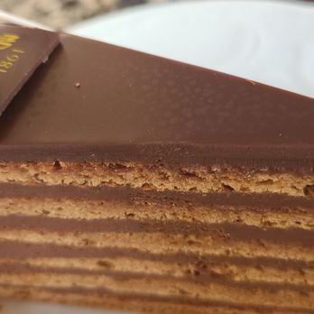 Café Schwarzenberg - Chocolate cake of the house - Cafes Near Me - Vienna, 9 Café Schwarzenberg - Chocolate cake of the house - Cafes Near Me - Vienna, 9