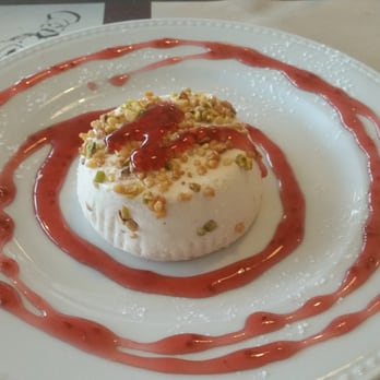 La Table du Rotisseur - Vacherin glacé - Buffets Near Me - Teste De Buch (La), 33 La Table du Rotisseur - Vacherin glacé - Buffets Near Me - Teste De Buch (La), 33