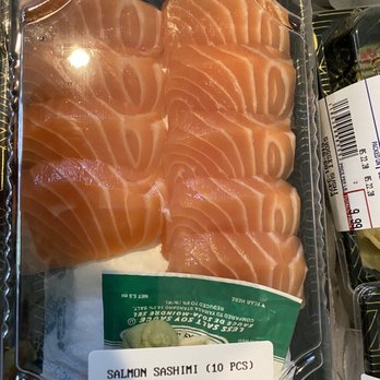 Syosset Seafood - salmon in a plastic container - Seafood Markets Near Me - Syosset, New York Syosset Seafood - salmon in a plastic container - Seafood Markets Near Me - Syosset, New York