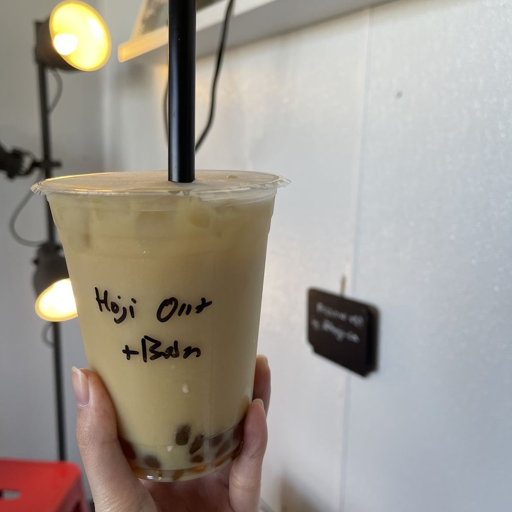Hoji - Hojicha + oat milk half sweet with boba! - Bubble Tea Near Me - Redlands, California Hoji - Hojicha + oat milk half sweet with boba! - Bubble Tea Near Me - Redlands, California