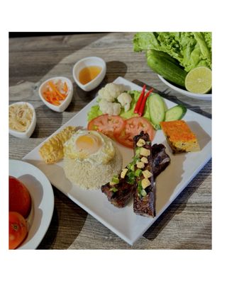 Pho Leo & Grill by null