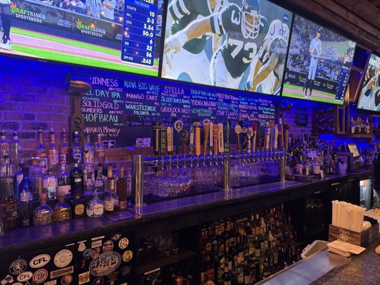 Craftu Kitchen & Tap House Wantagh by null