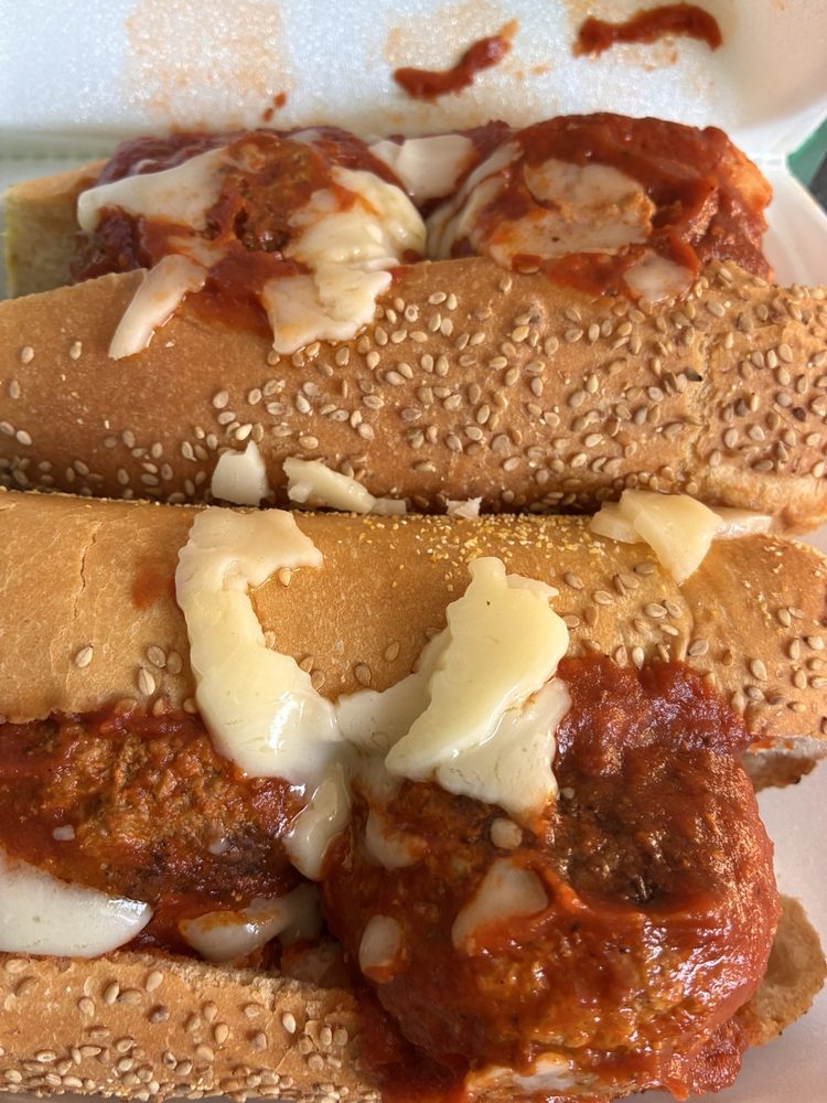 Food from Santinis Grille