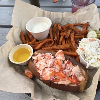 Stewman's Lobster Pound - Lobster roll and sweet potato fries - Seafood Near Me - Bar Harbor, Maine Stewman's Lobster Pound - Lobster roll and sweet potato fries - Seafood Near Me - Bar Harbor, Maine
