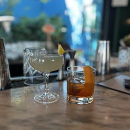 French 75 and Old Fashion