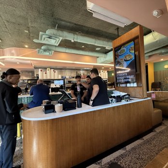 Honeymoon Chicken - Restaurant - Chicken Shop Near Me - Washington, DC, District of Columbia