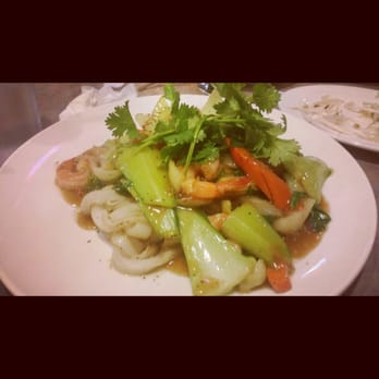 Pho Oh Tasty - Shrimp chowfun....so delicious - Vietnamese Near Me - Orange, California