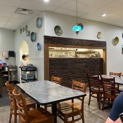 Zizi's Cafe - Inside dining