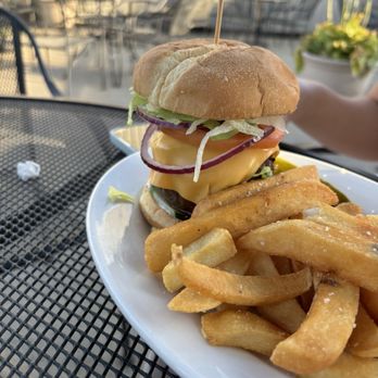 Gordo's Pub & Grill - Classic Gordo - Burgers Near Me - Norwood, Ohio