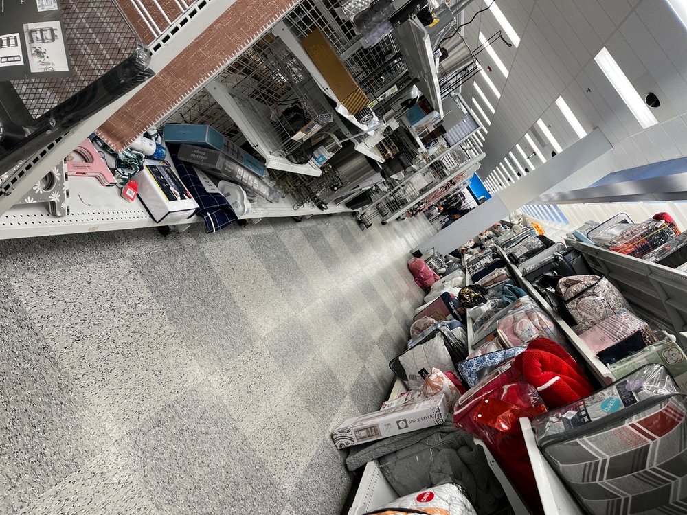 ROSS DRESS FOR LESS Updated August 2024 15 Photos & 22 Reviews