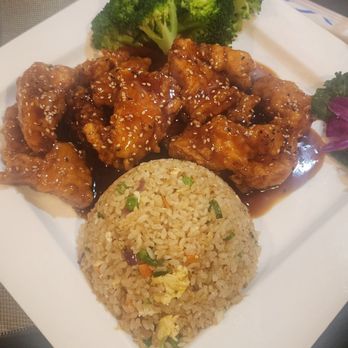 Taiko Japanese Restaurant - Sesame Chicken (White Meat) - Sushi Bars Near Me - Springfield, Virginia