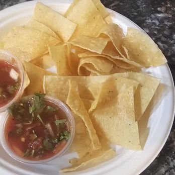 Borreguitas Bar Express - Chips and salsa - Mexican Near Me - Pomona, California