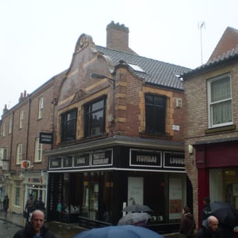 Mumbai Lounge - Indian Near Me - York, YOR