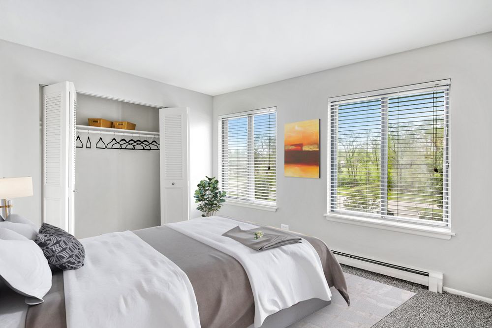 LAKESIDE AT WHEATON APARTMENTS Updated October 2024 110 Photos