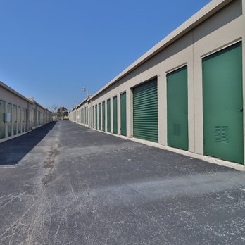 A-AAAKey Mini Storage - Spencer Lane - Exterior Units - Self Storage Near Me - San Antonio, Texas