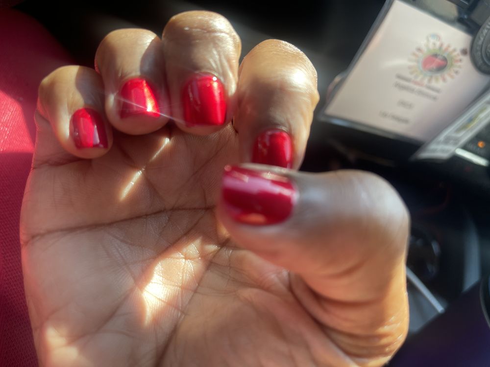 SiSi Nail & Spa Logo