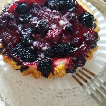 Rolling Pin Bake Shop - Mixed berry tart - Bakeries Near Me - Fitchburg, Wisconsin Rolling Pin Bake Shop - Mixed berry tart - Bakeries Near Me - Fitchburg, Wisconsin