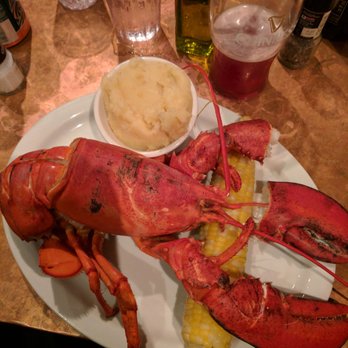Mac's Shack Wellfleet - 2 lb lobster with Garlic mash potatoes and corn - Sushi Bars Near Me - Wellfleet, Massachusetts Mac's Shack Wellfleet - 2 lb lobster with Garlic mash potatoes and corn - Sushi Bars Near Me - Wellfleet, Massachusetts