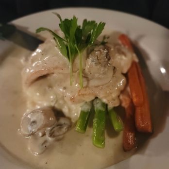 Sages Restaurant - Italian Near Me - Redmond, Washington
