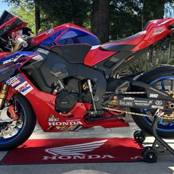 Performance Motorcycle - 2022 Honda CBR1000RR WSBK