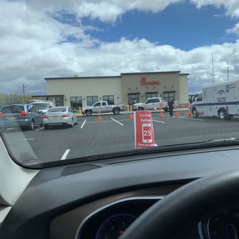 Chick-fil-A - This is the nearly empty parking lot for curbside pick up. - Chicken Shop Near Me - Albuquerque, New Mexico