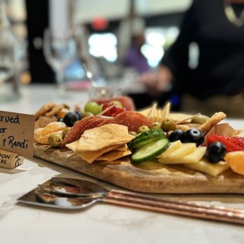 Oakley's Wine Cellar - Very nice Charcuterie boards!! - Wine Tasting Room Near Me - Elberta, Alabama