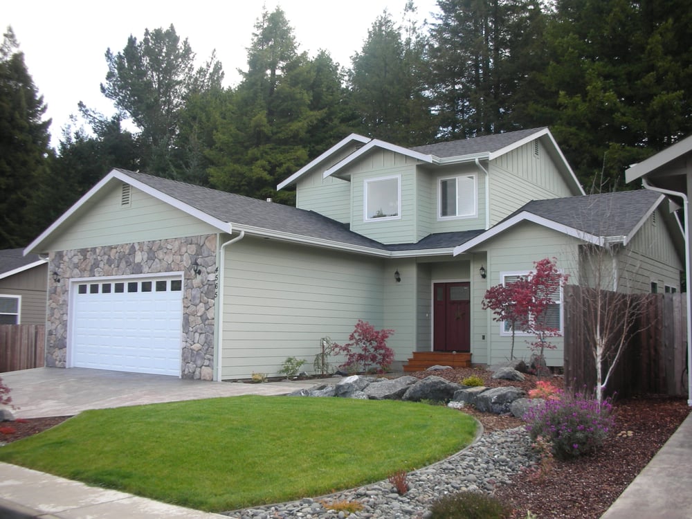 Slide of Sanders Roofing