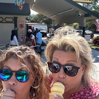 Meadowlark Dairy - Tasty treat on a warm day! Pineapple Chocolate - Ice Cream & Frozen Yogurt Near Me - Pleasanton, California Meadowlark Dairy - Tasty treat on a warm day! Pineapple Chocolate - Ice Cream & Frozen Yogurt Near Me - Pleasanton, California