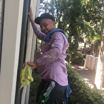 Clean & Clear Window Washing - Miguel 8 feet off the ground! - Window Washing Near Me - Beverly Hills, California