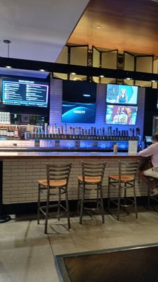 The Eight Bar by null