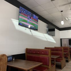 Huarache King - Great location to watch a game or for family events. Offers Plenty of entertainment options pool tables and footbolito machine.
