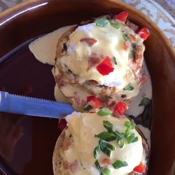 Another Broken Egg Cafe - Crab cake cavollo - Breakfast & Brunch Near Me - Siesta Key, Florida