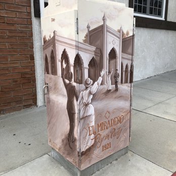 Kenneth Village - Idk but it's painted nice - Ice Cream & Frozen Yogurt Near Me - Glendale, California