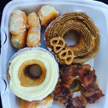 Jarams Donuts - Wow just wow!! - Donuts Near Me - Dallas, Texas