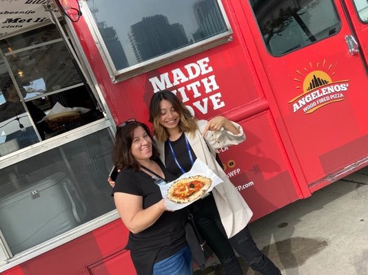 Angelenos' Wood Fired Pizza Catering by null