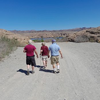 Nelsons Landing - Road to walk down to lake - Hiking Near Me Nelsons Landing - Road to walk down to lake - Hiking Near Me
