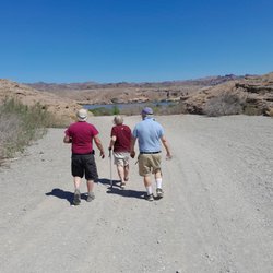 Nelsons Landing - Road to walk down to lake
