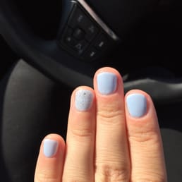 No chip , sky blue color with sparkle .
