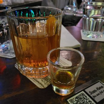 Sonnys Cocktail Joint - Old fashioned - Cocktail Bars Near Me - Philadelphia, Pennsylvania