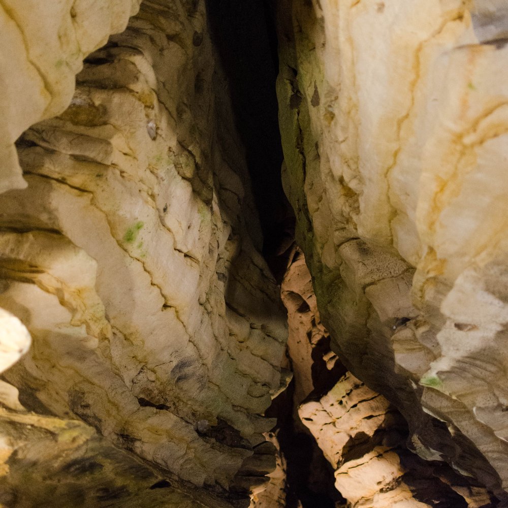 Mark Twain Cave - Corridor - Landmarks & Historical Buildings Near Me - Hannibal, Missouri Mark Twain Cave - Corridor - Landmarks & Historical Buildings Near Me - Hannibal, Missouri