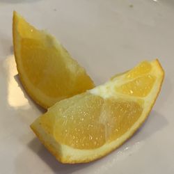 Morning Glory Brunchery - Oranges are refreshing. What a nice touch.
